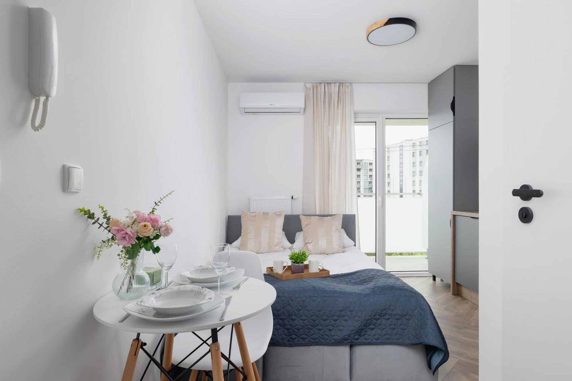 Apartment Stylish Klemensiewicza In Cracow By Renters Krakow