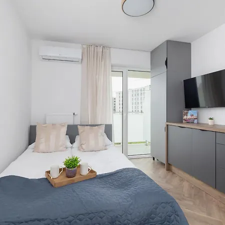 Stylish Klemensiewicza Studios In Cracow By Noclegi Renters Krakow Exterior photo