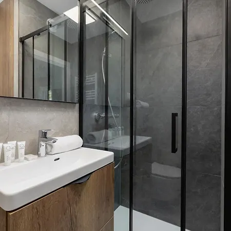 Stylish Klemensiewicza Studios In Cracow By Noclegi Renters Krakow Exterior photo